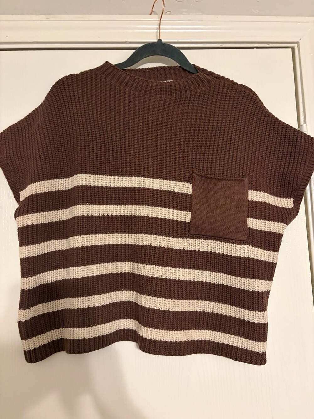 Zenana Striped Sweater Vest Size L Brown Pocket Crewneck Knit